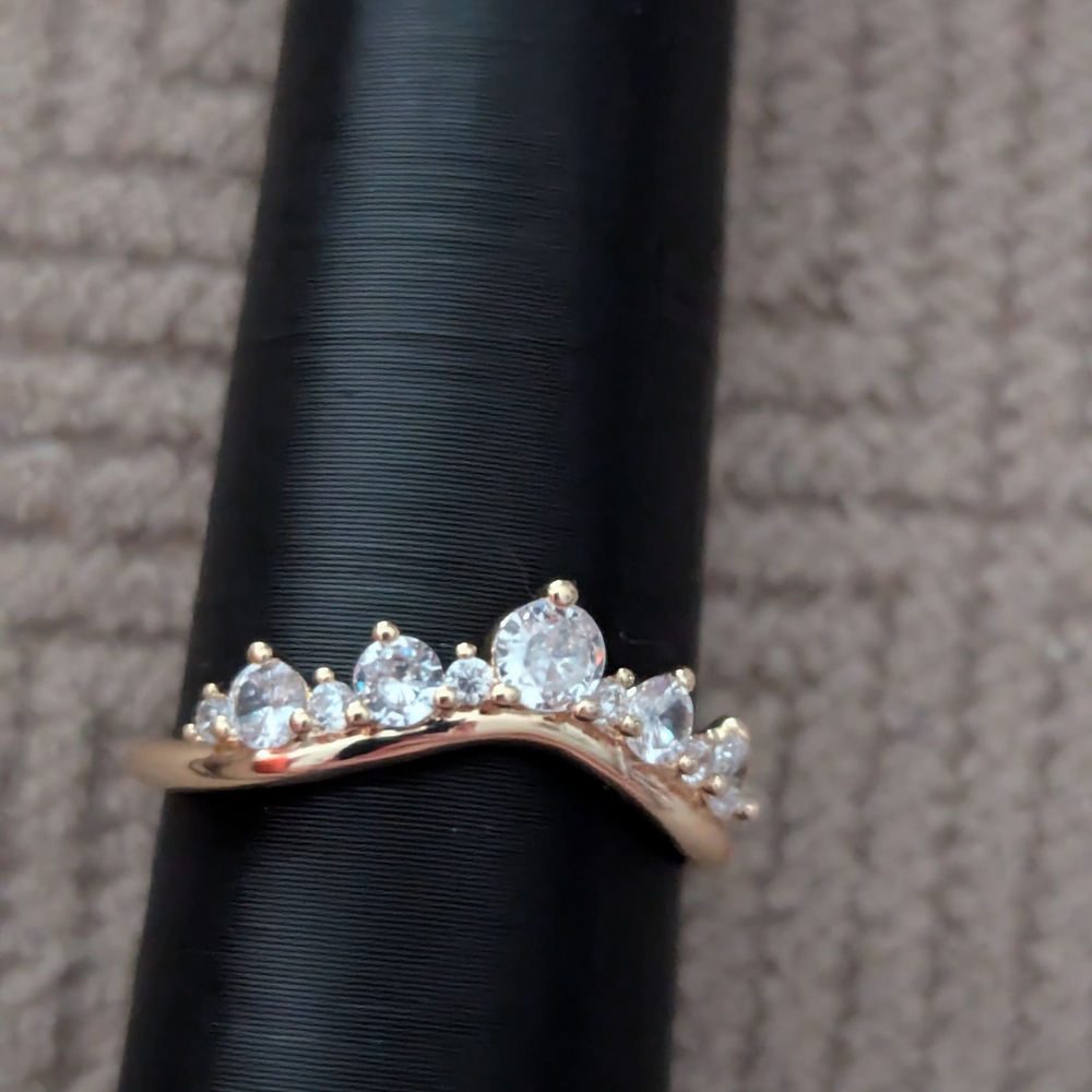 Pretty Bird "Crown" Ring with Sparkling Accents